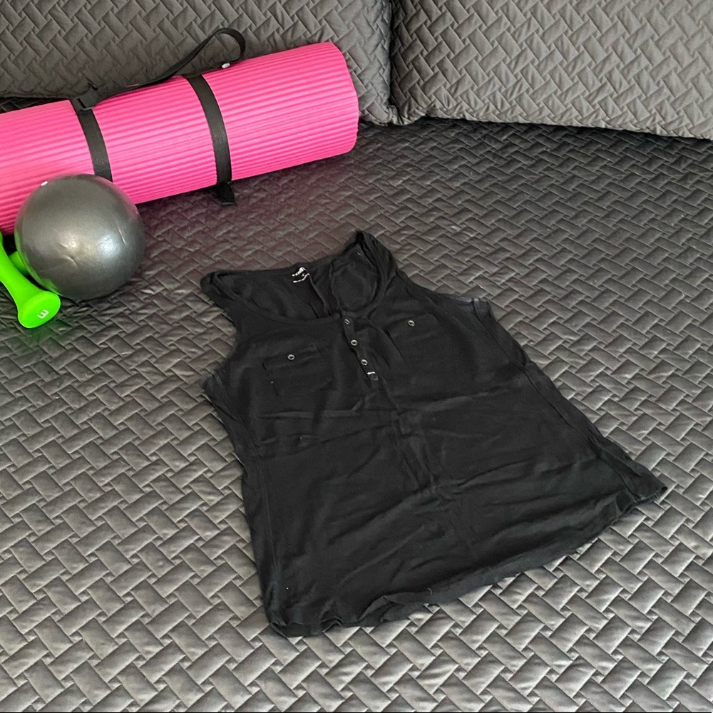 EUC express Black t-shirt tank